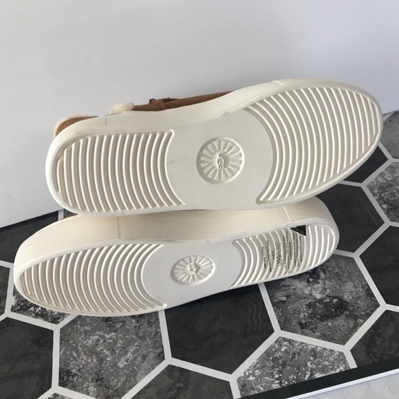 UGG AIKA SNEAKERS - Picture 4 of 6